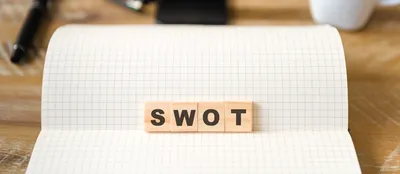img of Análise SWOT: Melhore a Gestão da Sua Obra Agora